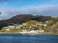 Blick auf bunte Häuser von Honningsvåg